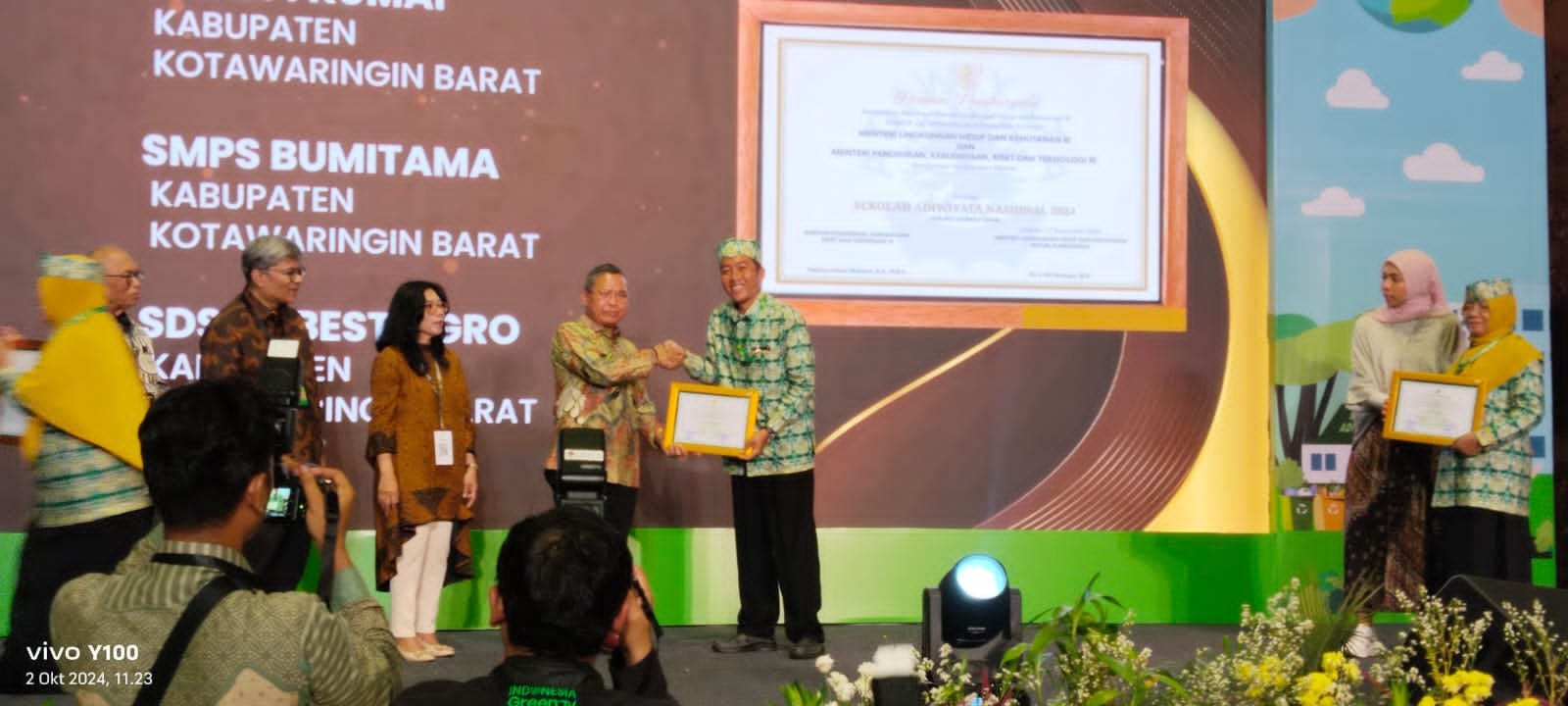 Gandeng Desamind Realisasikan Gerakan Peduli dan Berbudaya Lingkungan Hidup, SDS 015 Best Agro Raih Penghargaan Sekolah Adiwiyata Nasional