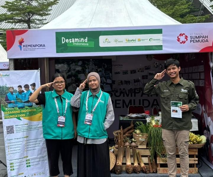 Desamind.id, Jakarta (28/10) – Peringatan Hari Sumpah Pemuda (HSP) ke-97 tahun 2025 menjadi momentum sakral bagi Desamind Indonesia. Suara yang selama ini digaungkan di desa-desa kini bergema hingga ke jantung Ibu Kota, tepatnya di Hall Basket Gelora Bung Karno (GBK), Senayan, Jakarta.